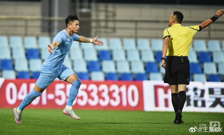 王楚晒照回顾职业生涯我还是从前那个少年没有一丝丝改变