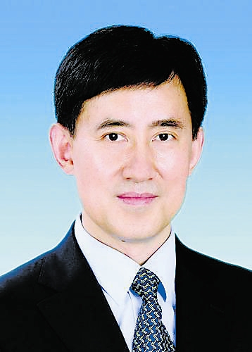 大学,历史学学士,中共党员,现任十九届中央政治局委员,天津市委书记