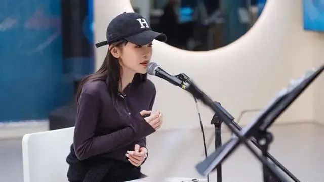 赵梦否认赵樱子不冲厕所后，赵樱子工作室也发文维权：杜绝造谣！休闲区蓝鸢梦想 - Www.slyday.coM