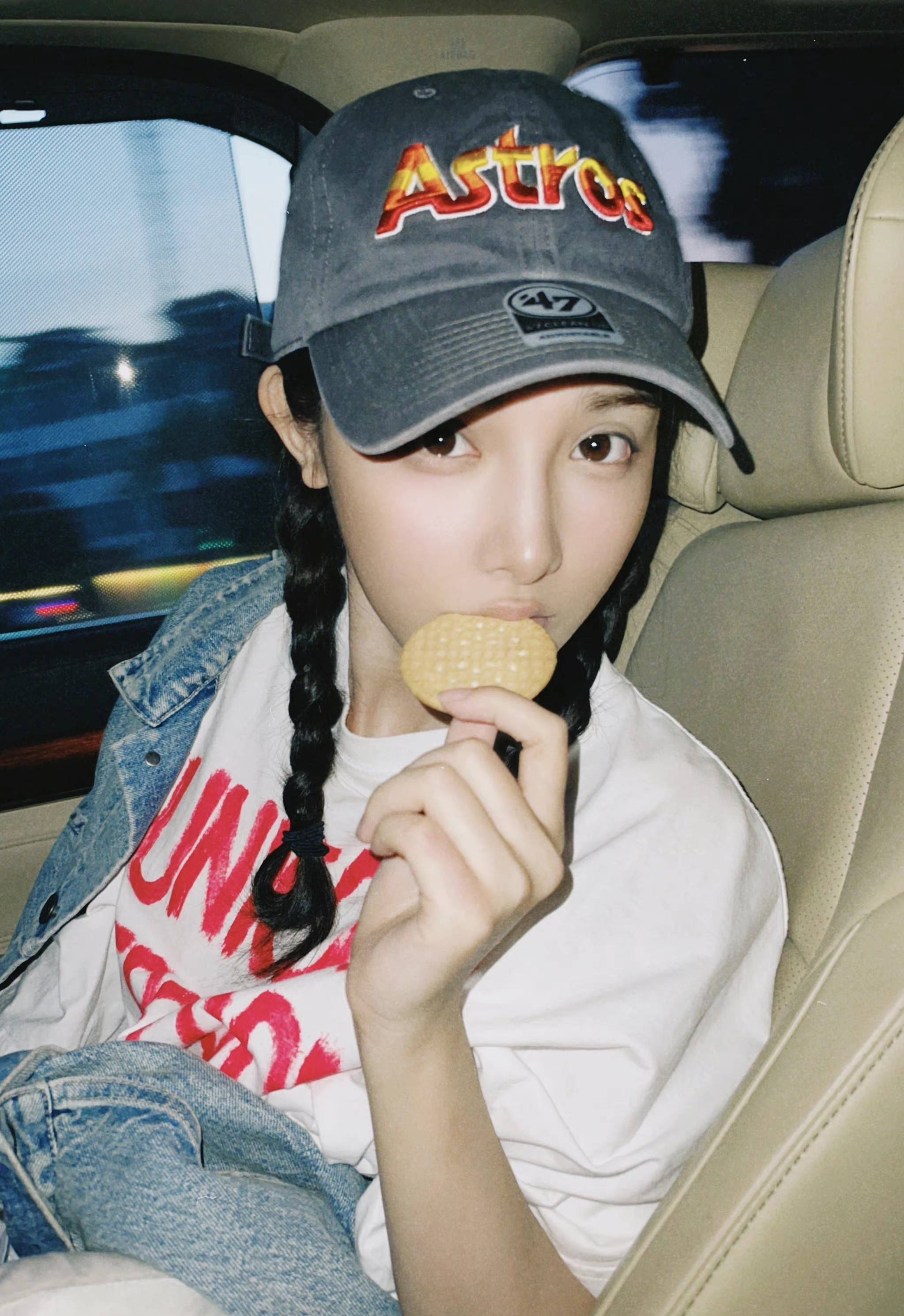 彭小苒分享生活随拍 普通日子中也有满满仪式感休闲区蓝鸢梦想 - Www.slyday.coM 彭小苒分享生活随拍 普通日子中也有满满仪式感休闲区蓝鸢梦想 - Www.slyday.coM