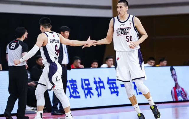 29岁就不打!中国诺维斯基宣布退役 郭士强痛失悍将 他油箱还有油休闲区蓝鸢梦想 - Www.slyday.coM 29岁就不打!中国诺维斯基宣布退役 郭士强痛失悍将 他油箱还有油休闲区蓝鸢梦想 - Www.slyday.coM