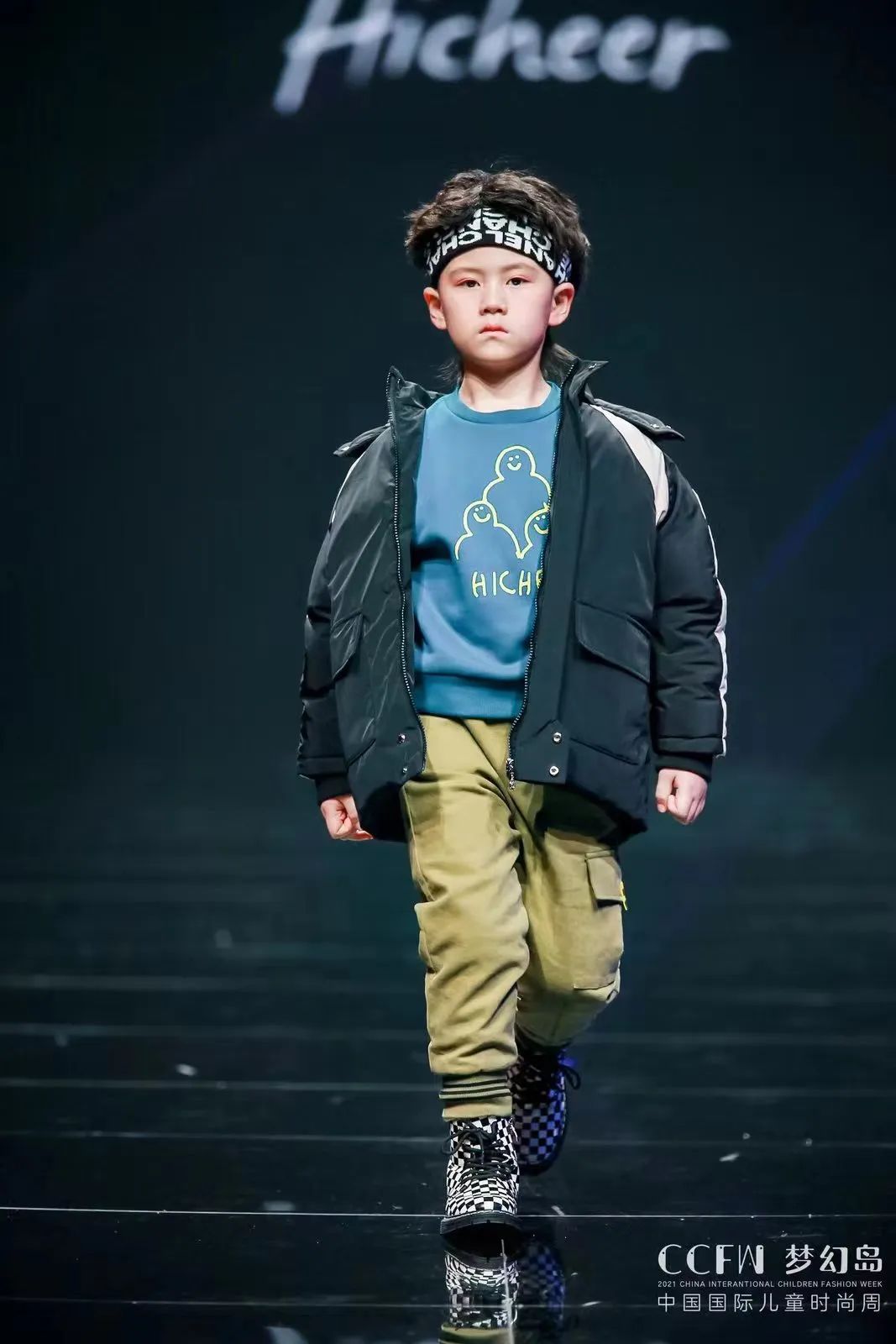 青岛禾雀童装刘云峰消费方式的转变驱动童装企业转型再升级