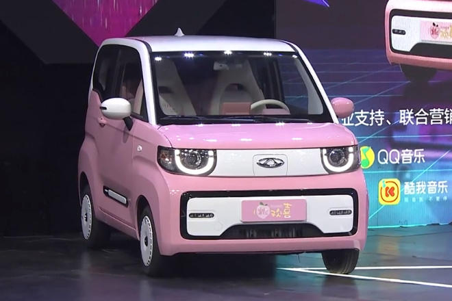 汽势新车宝藏女孩两款大礼物奇瑞icar生态桃魅同步上市