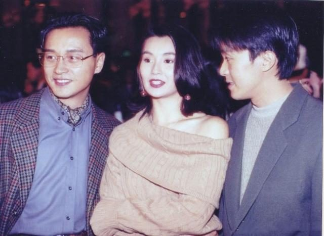 张国荣张曼玉打篮球旧照曝光男帅女靓超养眼关系亲密惹人羡