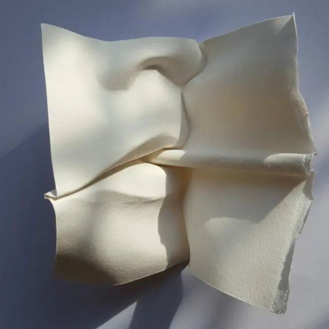 “单身狗”再遭暴击：一张纸都可以恋爱，而你连个喜欢的人都没有休闲区蓝鸢梦想 - Www.slyday.coM