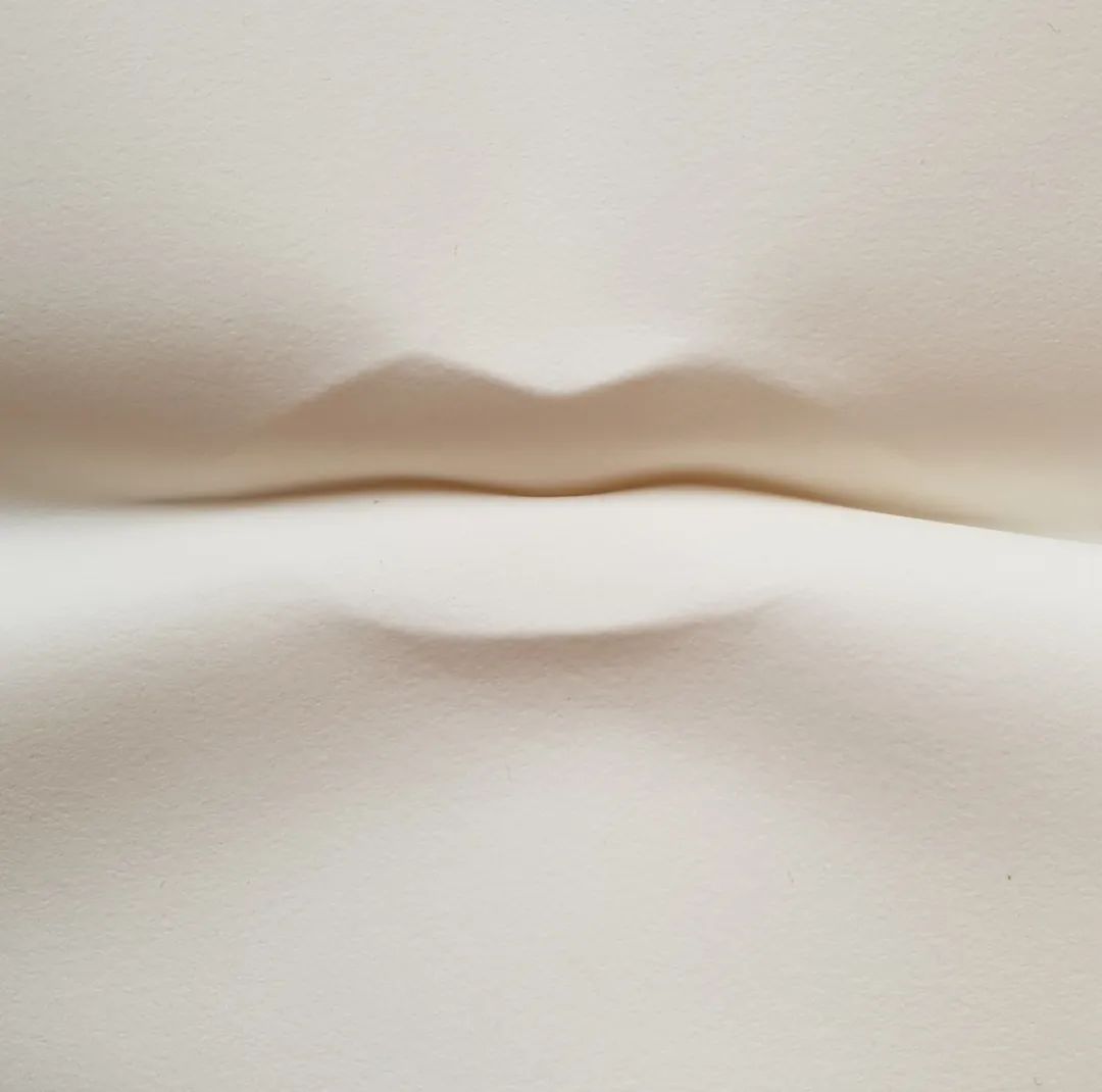 “单身狗”再遭暴击：一张纸都可以恋爱，而你连个喜欢的人都没有休闲区蓝鸢梦想 - Www.slyday.coM