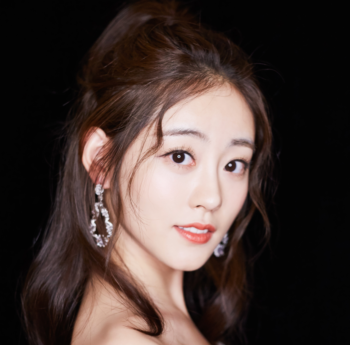 刘诗诗或将客串杨幂新剧？阵容过于强大，绝了！休闲区蓝鸢梦想 - Www.slyday.coM