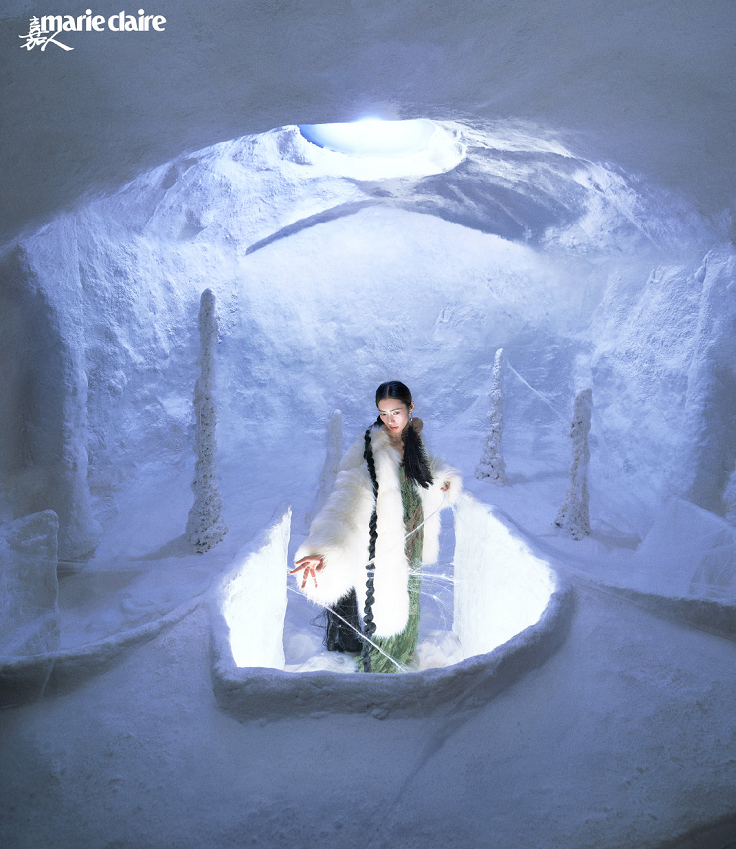 刘雯也爱赶时髦,最新杂志大片挑战吉巴罗造型,感觉很阴冷休闲区蓝鸢梦想 - Www.slyday.coM 刘雯也爱赶时髦,最新杂志大片挑战吉巴罗造型,感觉很阴冷休闲区蓝鸢梦想 - Www.slyday.coM