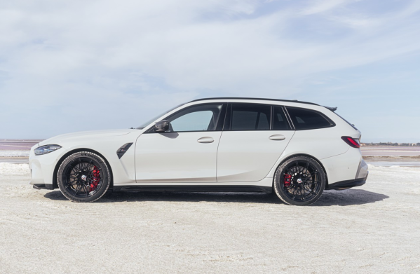 新款宝马m3旅行版发布36秒破百海外售价69万元起