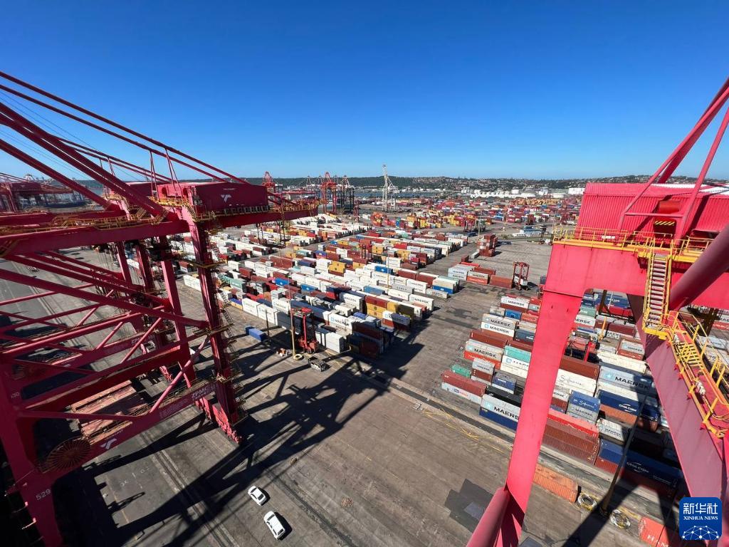 金砖合作南非德班港现代化改造项目掠影