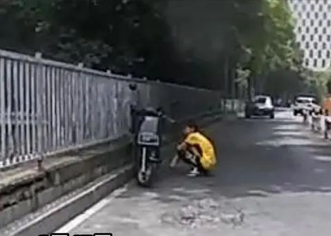 杭州18岁外卖小哥崩溃：第一天上班就爆了！交警：你还年轻，钱我帮你付...休闲区蓝鸢梦想 - Www.slyday.coM