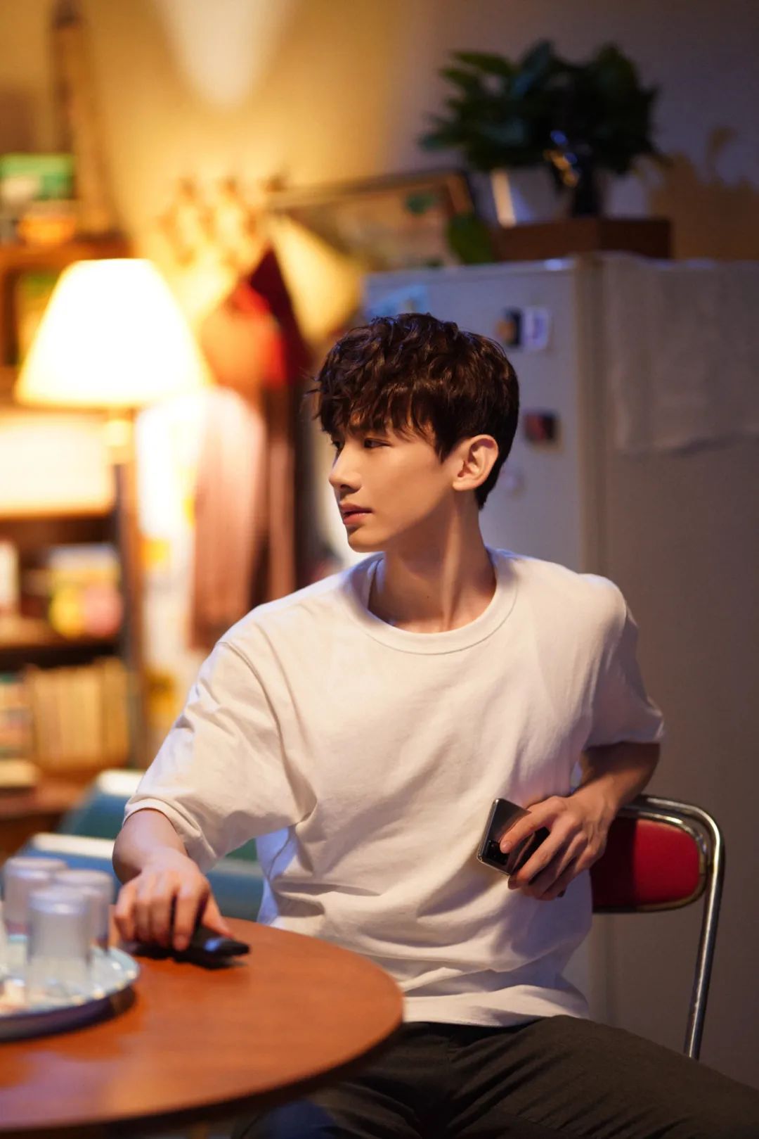 今夏最便宜的明星同款，大概是老头背心休闲区蓝鸢梦想 - Www.slyday.coM