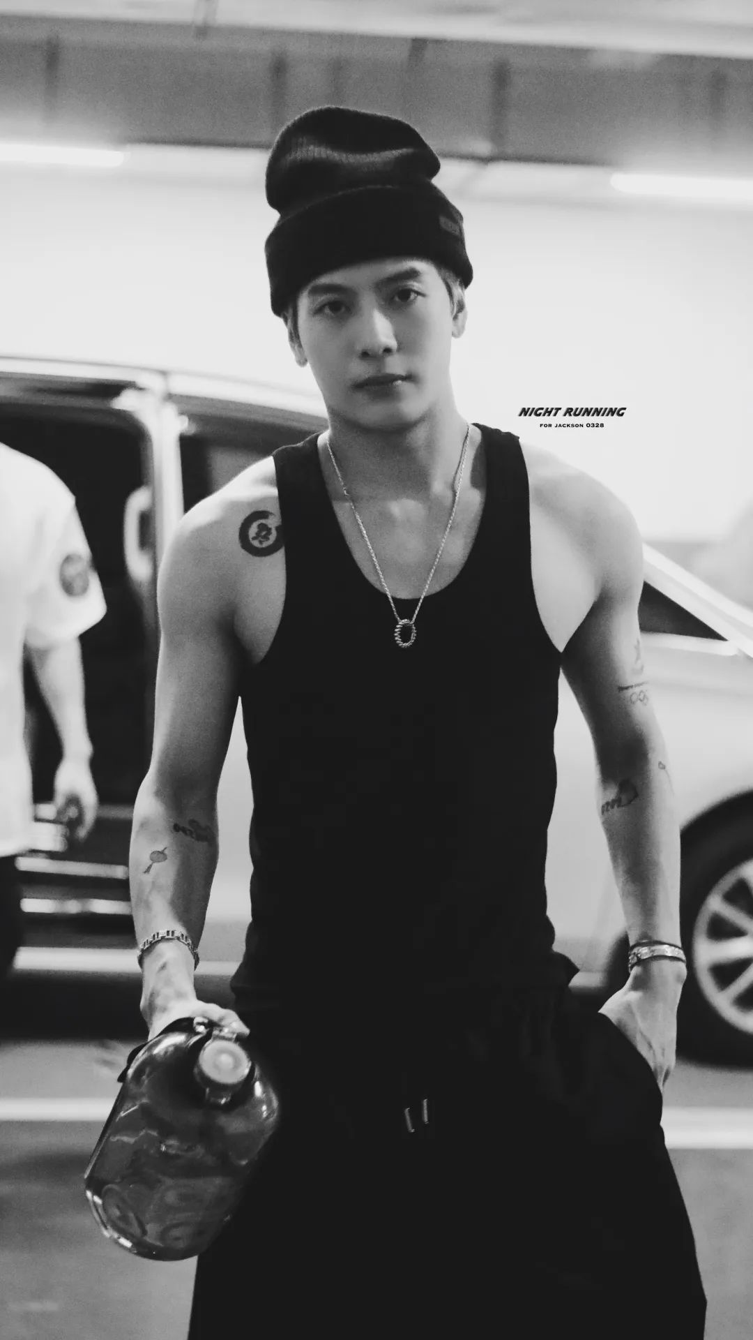 今夏最便宜的明星同款，大概是老头背心休闲区蓝鸢梦想 - Www.slyday.coM