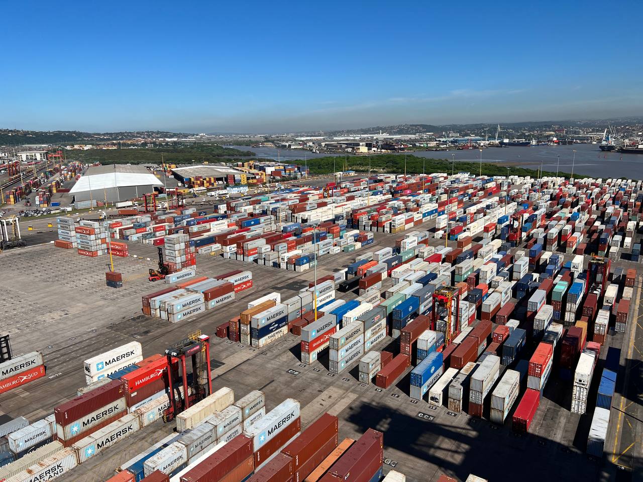 金砖合作南非德班港现代化改造项目掠影