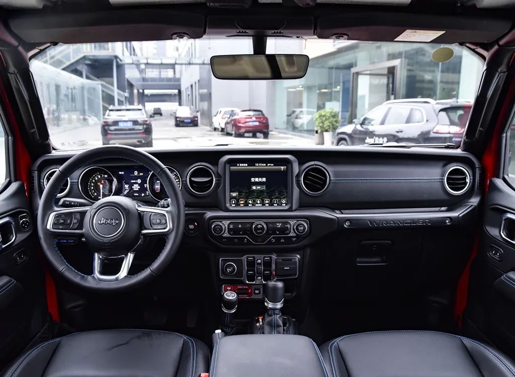 每月用车花费1619元jeep牧马人撒哈拉4xe萤光黄限量版用车成本