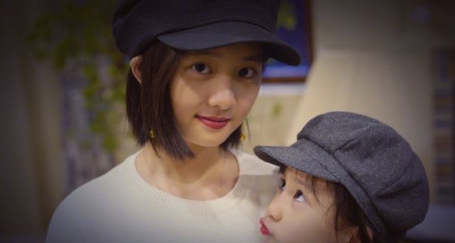 黄多多晒照穿绿色背心超酷飒 侧颜精致很像妈妈孙莉休闲区蓝鸢梦想 - Www.slyday.coM 黄多多晒照穿绿色背心超酷飒 侧颜精致很像妈妈孙莉休闲区蓝鸢梦想 - Www.slyday.coM