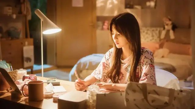 火箭少女101出道四周年！组合解散两年之后，成员们都在干什么？休闲区蓝鸢梦想 - Www.slyday.coM