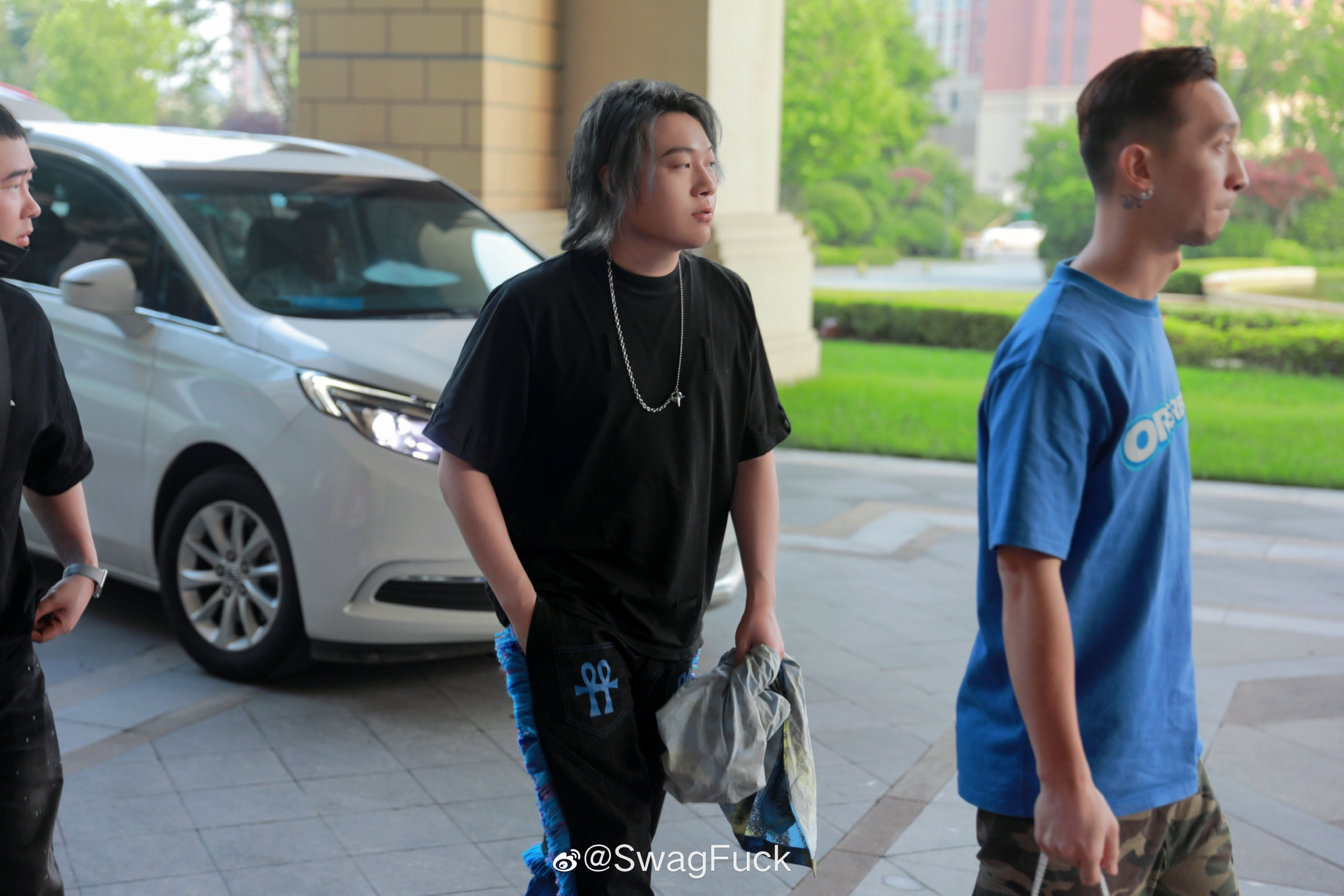 雾都最新路透中国说唱巅峰对决踢馆赛录制完毕下班