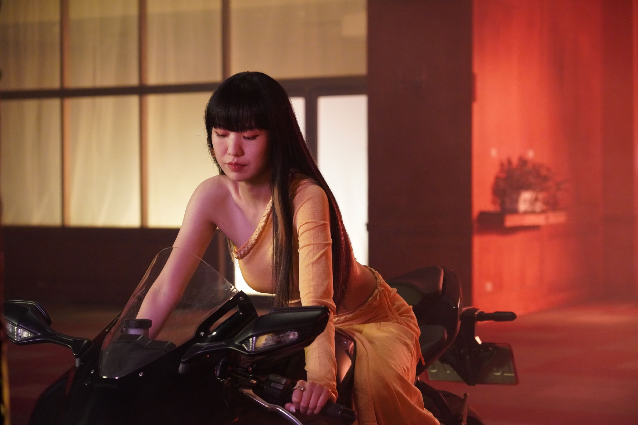 孙盛希《jagi》MV首度挑战唱跳舞蹈 八月推单曲同名线上演唱会休闲区蓝鸢梦想 - Www.slyday.coM 孙盛希《jagi》MV首度挑战唱跳舞蹈 八月推单曲同名线上演唱会休闲区蓝鸢梦想 - Www.slyday.coM