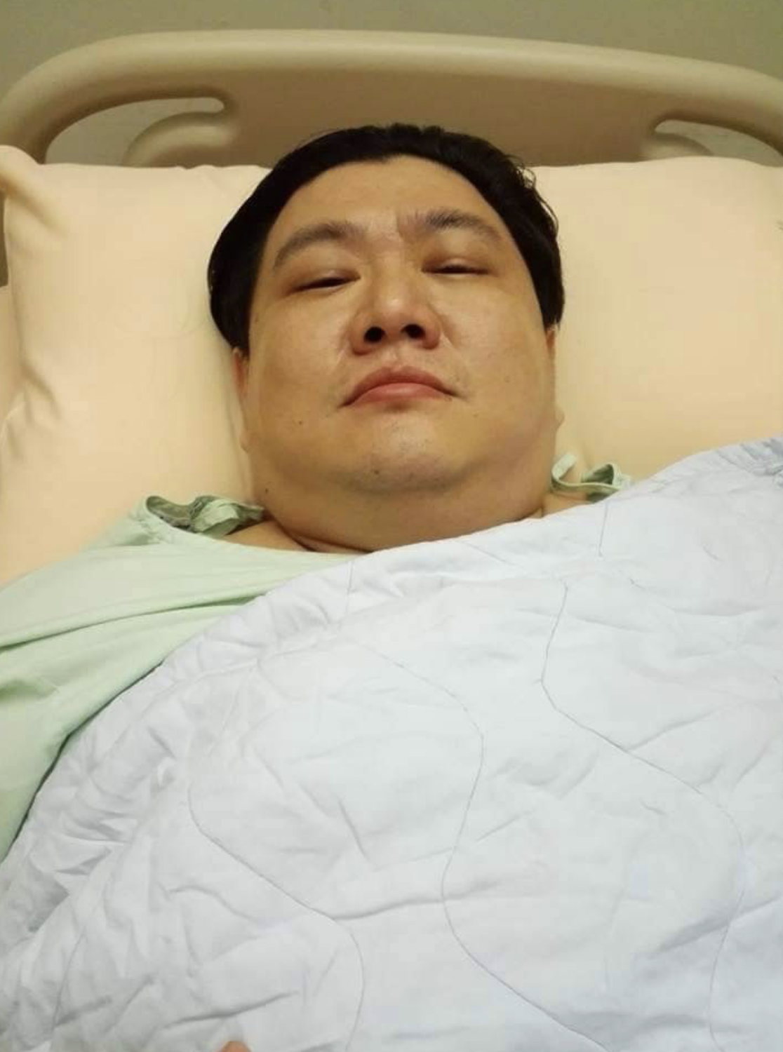 林志颖50岁大哥卖肠粉5年,自曝生意勉强养全家,不靠弟弟做招牌休闲区蓝鸢梦想 - Www.slyday.coM 林志颖50岁大哥卖肠粉5年,自曝生意勉强养全家,不靠弟弟做招牌休闲区蓝鸢梦想 - Www.slyday.coM