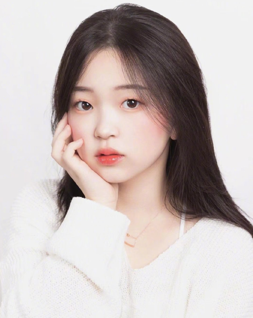 21岁金允熙演小学生长相显小堪比童颜与13岁男孩搭戏毫不冲突