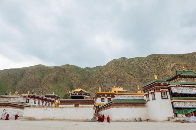 这里有着世界上最长的转经筒，一圈下来两小时休闲区蓝鸢梦想 - Www.slyday.coM