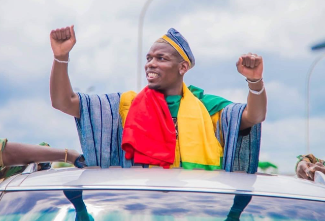 博格巴回非洲万人追捧,国王级待遇!治安太乱,不敢带白人娇妻休闲区蓝鸢梦想 - Www.slyday.coM 博格巴回非洲万人追捧,国王级待遇!治安太乱,不敢带白人娇妻休闲区蓝鸢梦想 - Www.slyday.coM