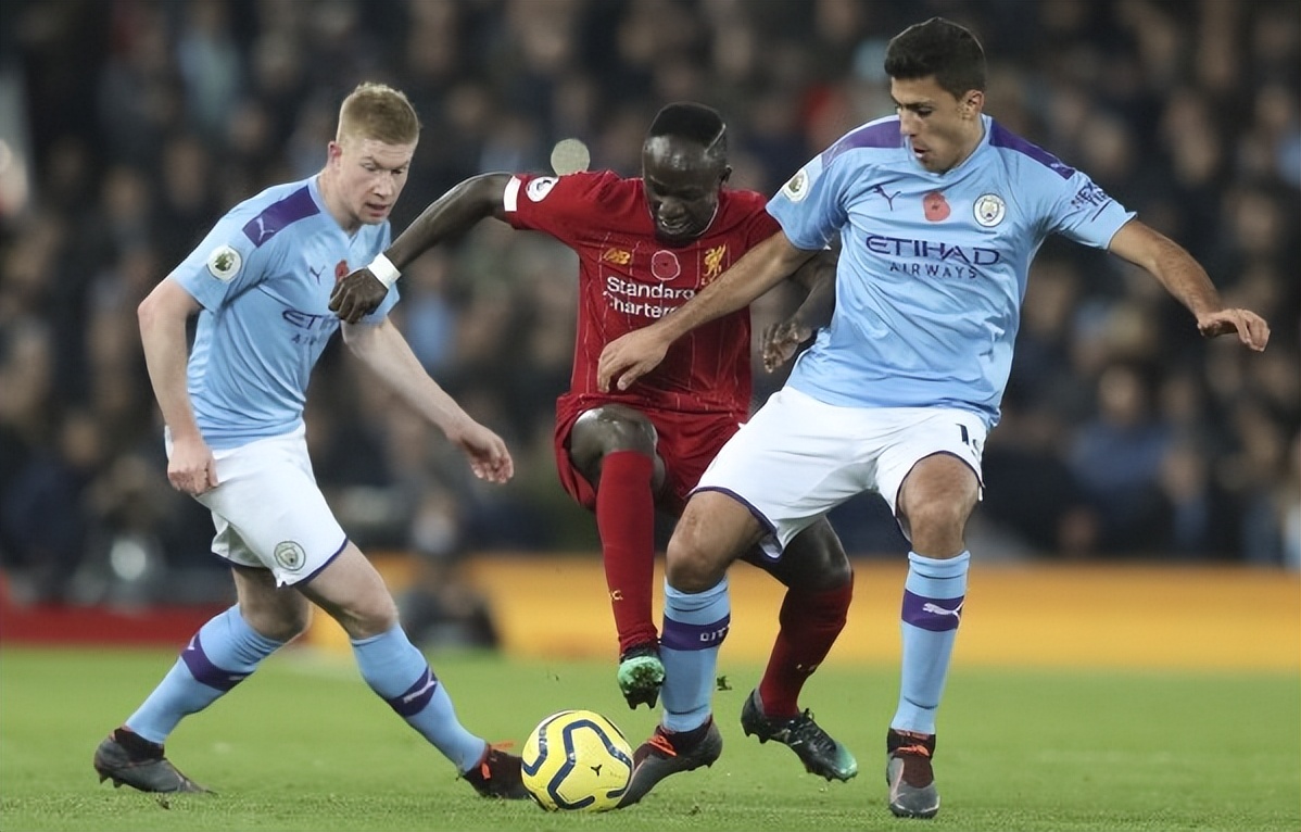 朴素得让人心疼，同样是功勋球员离队，为什么马内会被祝福？休闲区蓝鸢梦想 - Www.slyday.coM