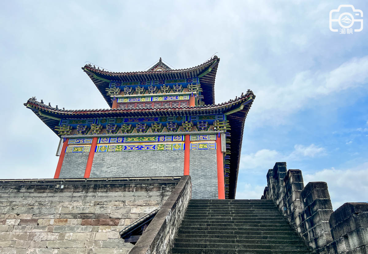 夔州古城的标志性建筑，因杜甫诗篇得名，朋友无人机因八阵图炸机|杜甫|斗门|八阵图_新浪新闻