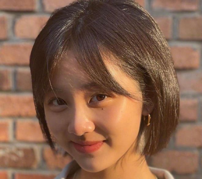 黄多多晒照穿绿色背心超酷飒 侧颜精致很像妈妈孙莉休闲区蓝鸢梦想 - Www.slyday.coM 黄多多晒照穿绿色背心超酷飒 侧颜精致很像妈妈孙莉休闲区蓝鸢梦想 - Www.slyday.coM