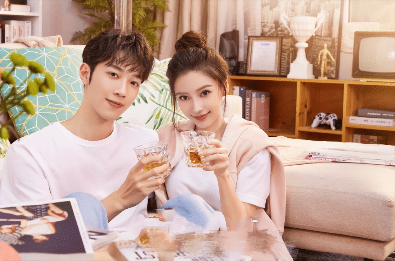 Baby新剧花絮，与小12岁赖冠霖三分钟吻8次，被指毫无CP感休闲区蓝鸢梦想 - Www.slyday.coM