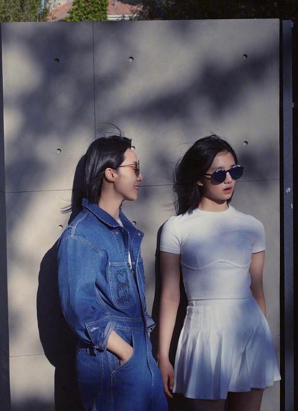 16岁黄多多分享美照,短发红唇上演侧颜杀,对镜摆拍心情好!休闲区蓝鸢梦想 - Www.slyday.coM 16岁黄多多分享美照,短发红唇上演侧颜杀,对镜摆拍心情好!休闲区蓝鸢梦想 - Www.slyday.coM