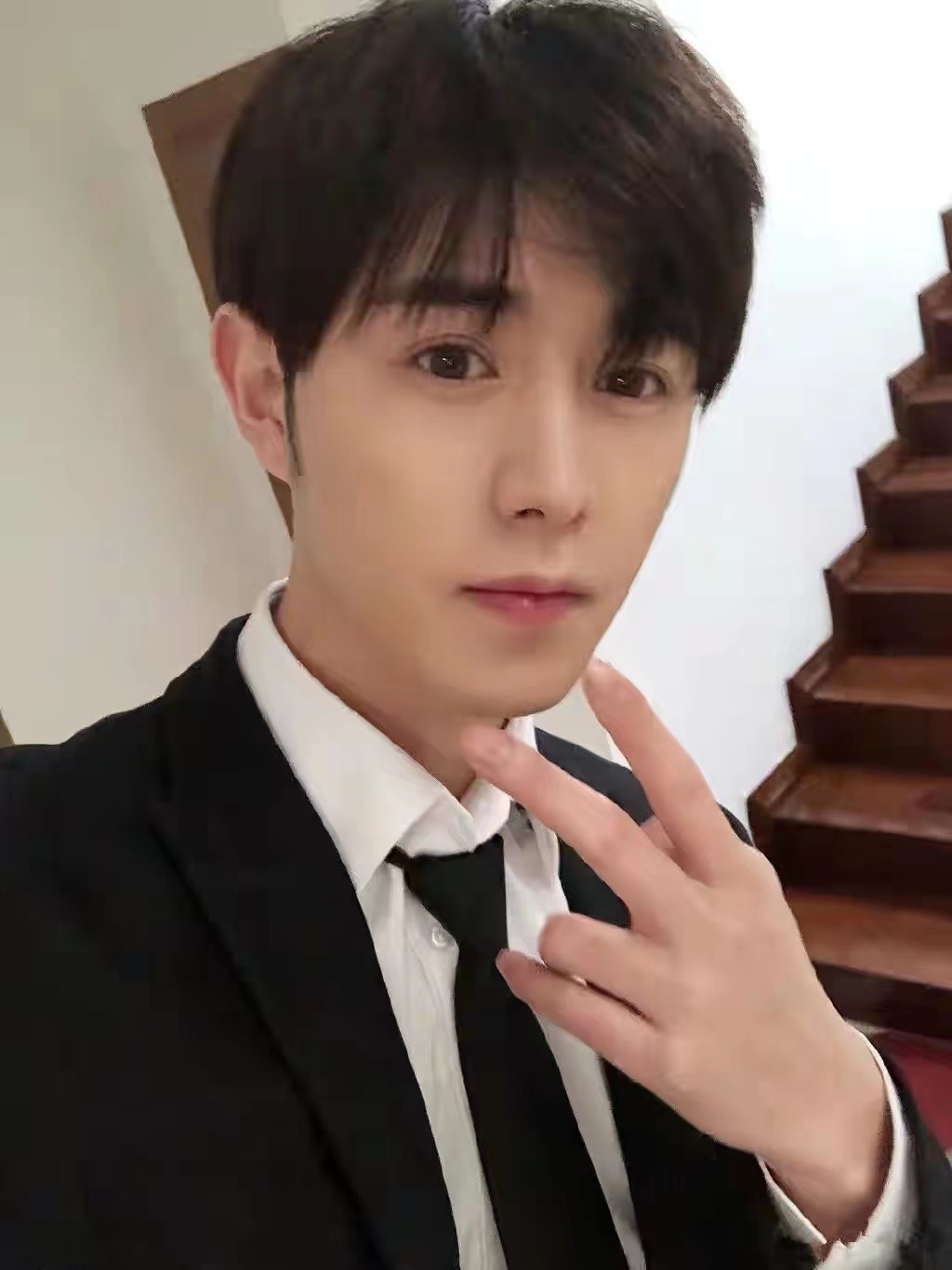 法拉利sf90落地1200万