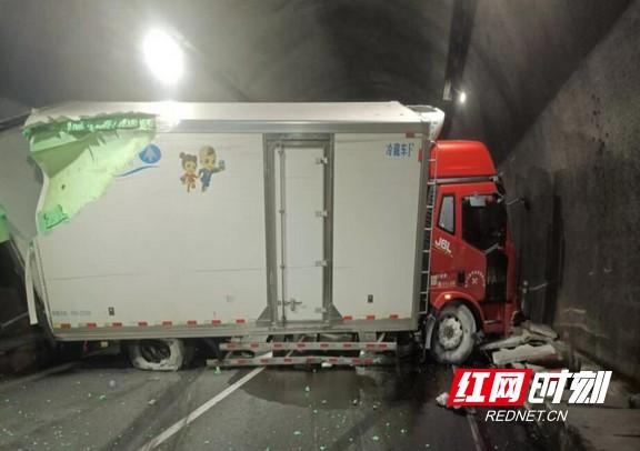 益阳高速及时成功处置一起隧道车辆事故休闲区蓝鸢梦想 - Www.slyday.coM