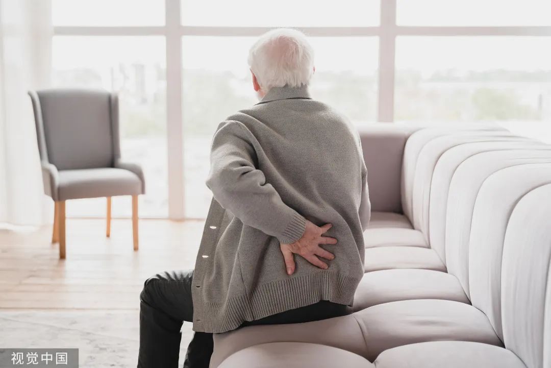 上海一老人提醒男子好好停车，发生冲突倒地致骨折！法院判双方各承担一半责任休闲区蓝鸢梦想 - Www.slyday.coM