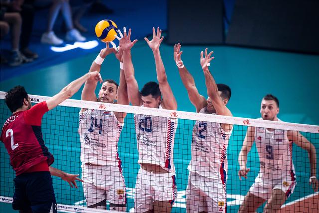 波兰男排3比1击败巴西队美国男排3比1力挫塞尔维亚队