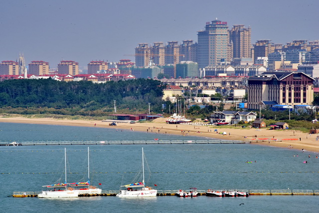 海湾是近岸海域最具代表性的地理单元。摄影/章轲