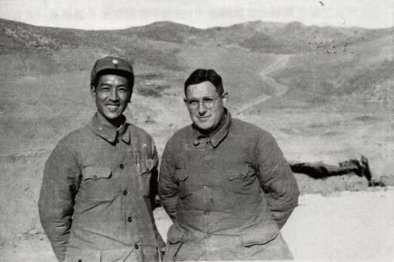 一是新中国成立之初,急需大批信得过的干部转赴外交战线耿志远:我想