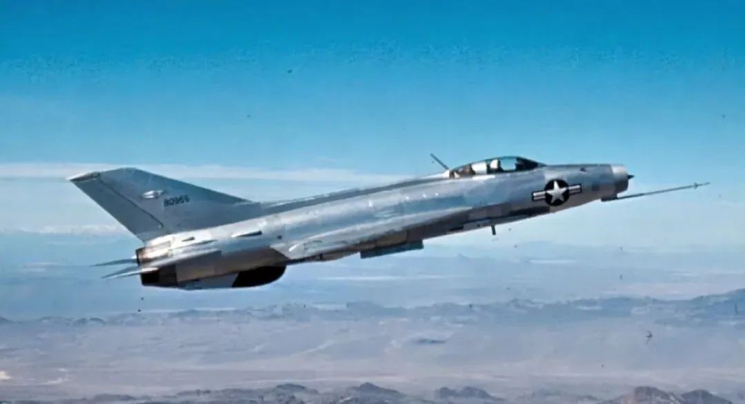 美空军试飞米格-21