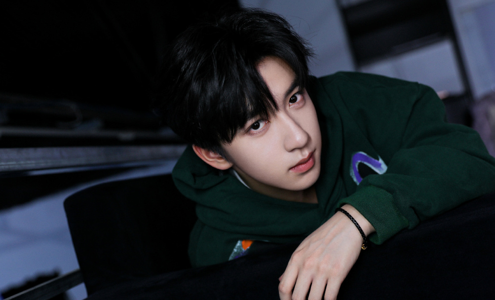 贺峻霖稳进名校姚景元被嘲!对明星高考成绩的高关注,究竟好不好休闲区蓝鸢梦想 - Www.slyday.coM 贺峻霖稳进名校姚景元被嘲!对明星高考成绩的高关注,究竟好不好休闲区蓝鸢梦想 - Www.slyday.coM