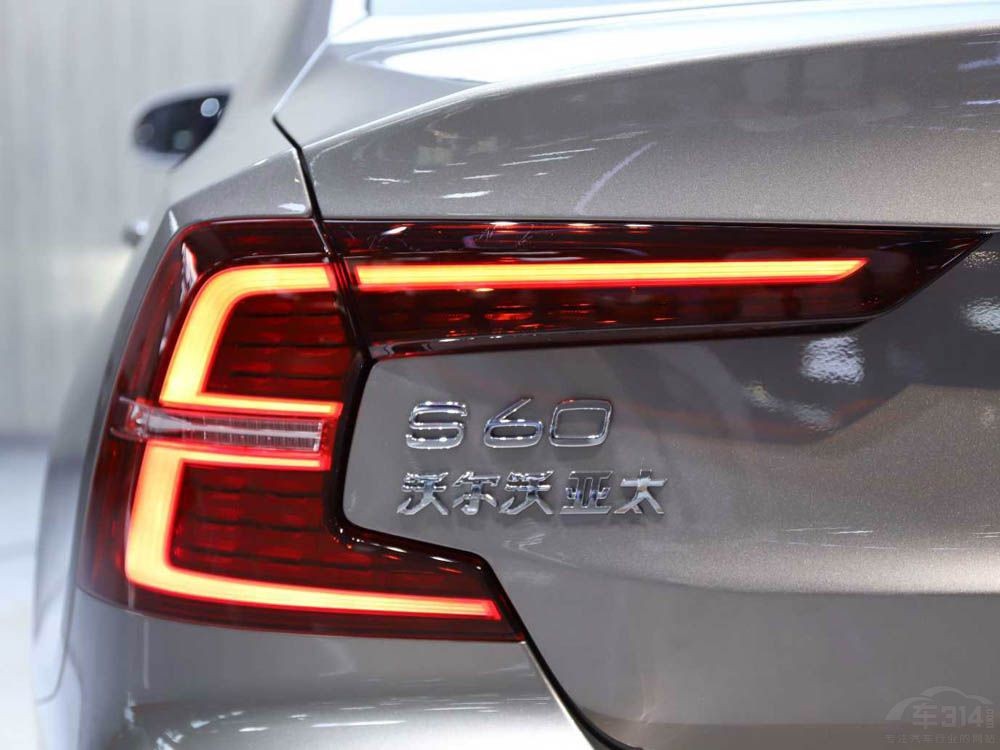 凯美瑞对比<a class=