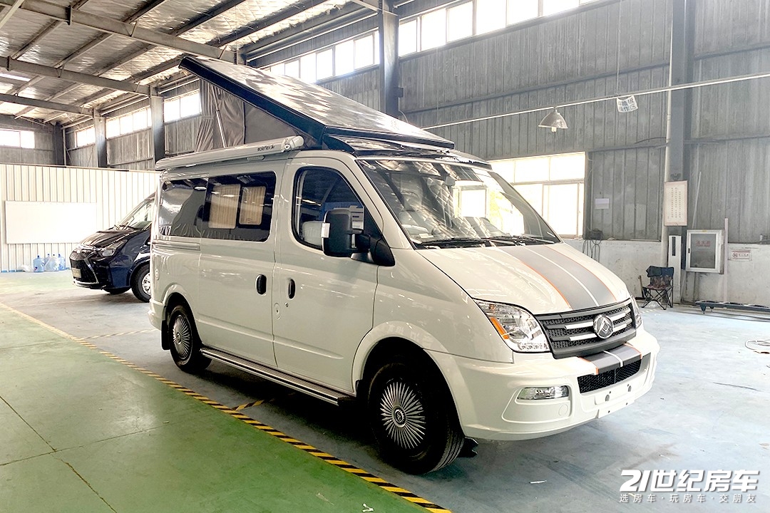 15万多就能买升顶房车这款搏创大通v80竟然有3张床