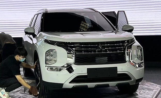 或将搭载15t发动机新款三菱欧蓝德实车曝光