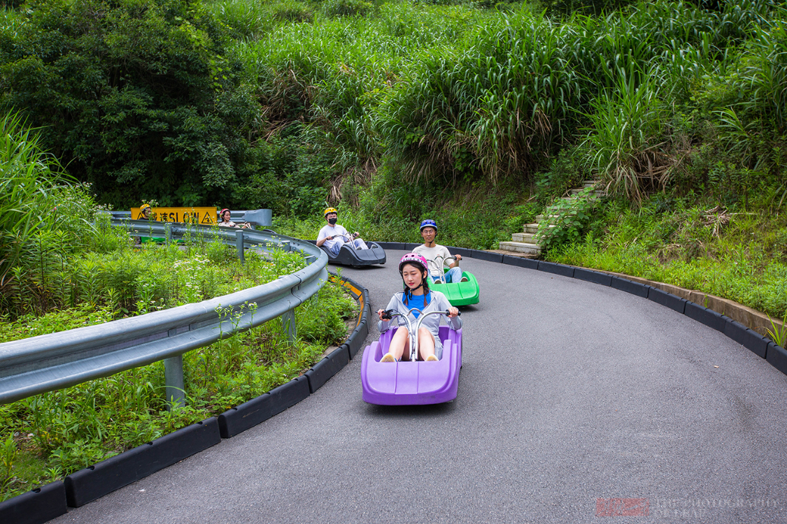 宁波全新炫酷山地滑车,从山顶一口气滑到山脚,惊险刺激第一次见休闲区蓝鸢梦想 - Www.slyday.coM 宁波全新炫酷山地滑车,从山顶一口气滑到山脚,惊险刺激第一次见休闲区蓝鸢梦想 - Www.slyday.coM