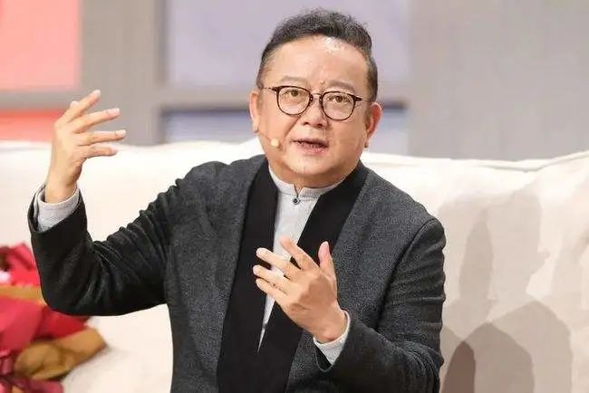 “爷孙恋”的男星有多离谱？有人81岁得女，有人儿子孙子同岁休闲区蓝鸢梦想 - Www.slyday.coM