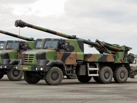 法国凯撒卡车炮,具备智能化操控优势,引领武器装备研制潮流!