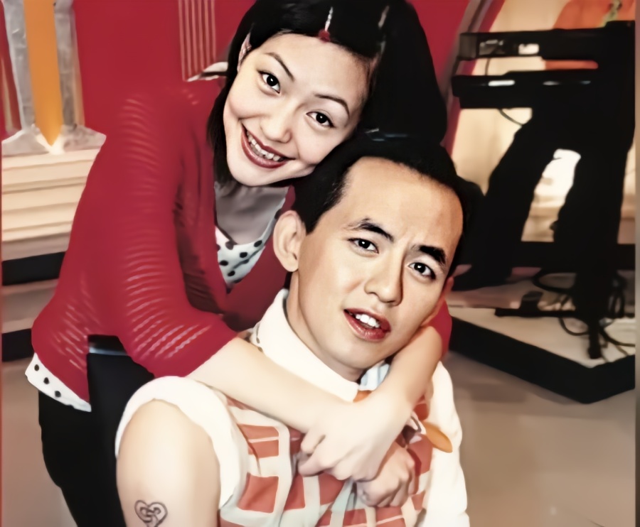 黄子佼给小S女儿补送满月礼,能和前任处成好朋友,小S真牛休闲区蓝鸢梦想 - Www.slyday.coM 黄子佼给小S女儿补送满月礼,能和前任处成好朋友,小S真牛休闲区蓝鸢梦想 - Www.slyday.coM