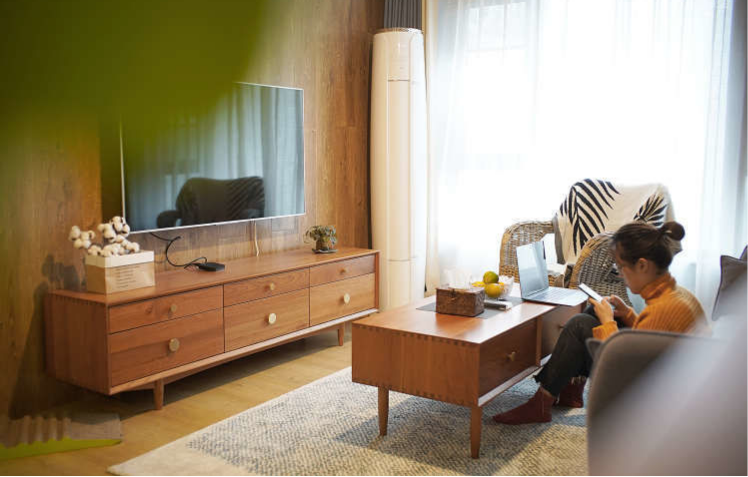 00后新婚夫妻的家,70㎡的空间,虽然不大但很有设计感休闲区蓝鸢梦想 - Www.slyday.coM 00后新婚夫妻的家,70㎡的空间,虽然不大但很有设计感休闲区蓝鸢梦想 - Www.slyday.coM