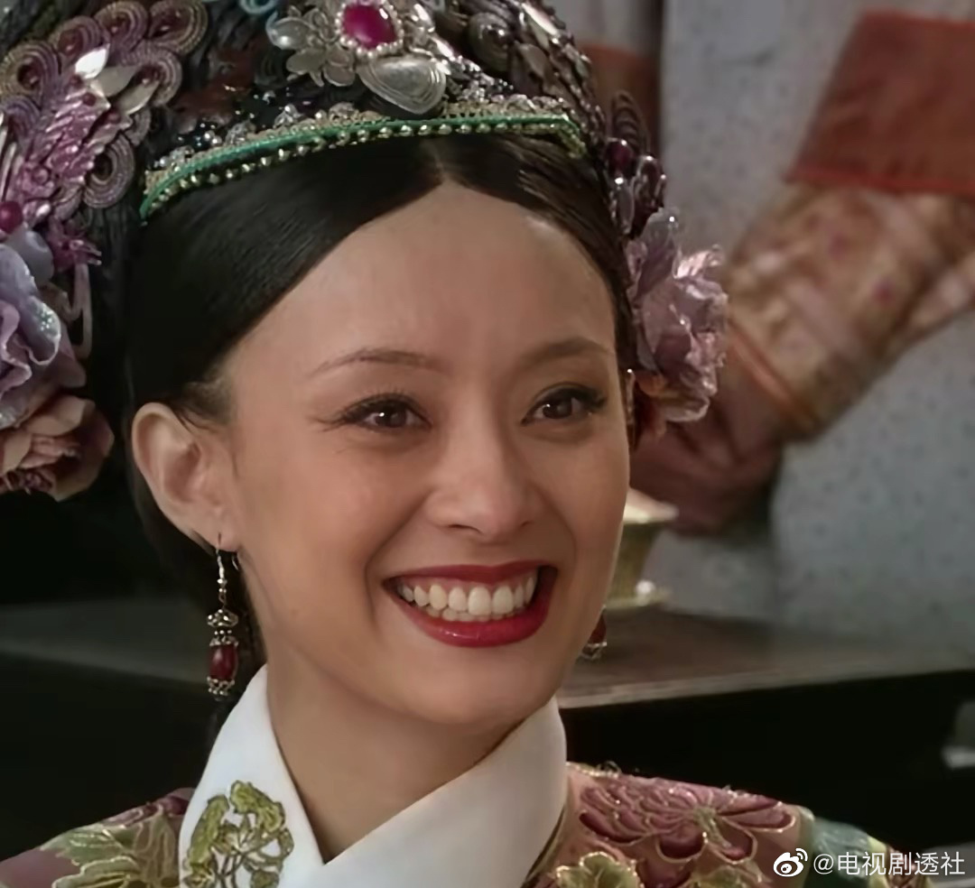 用了笑脸特效的《甄嬛传》,整个皇宫都变得开心起来了呢!