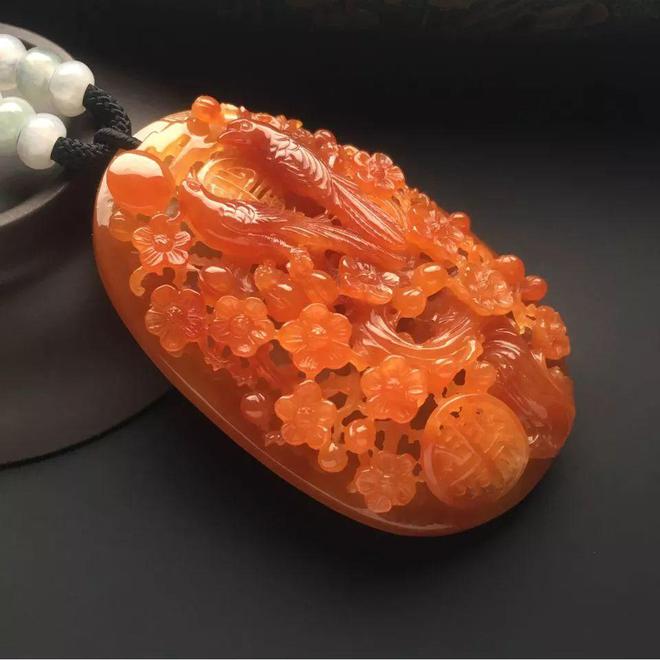 翡翠|红色|羽毛_新浪新闻